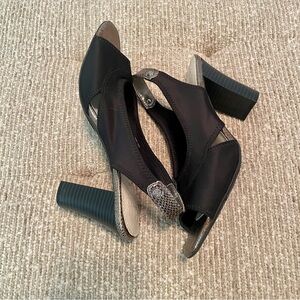 Dana Buchman Black Heels with Block Heel and Minimalist Design